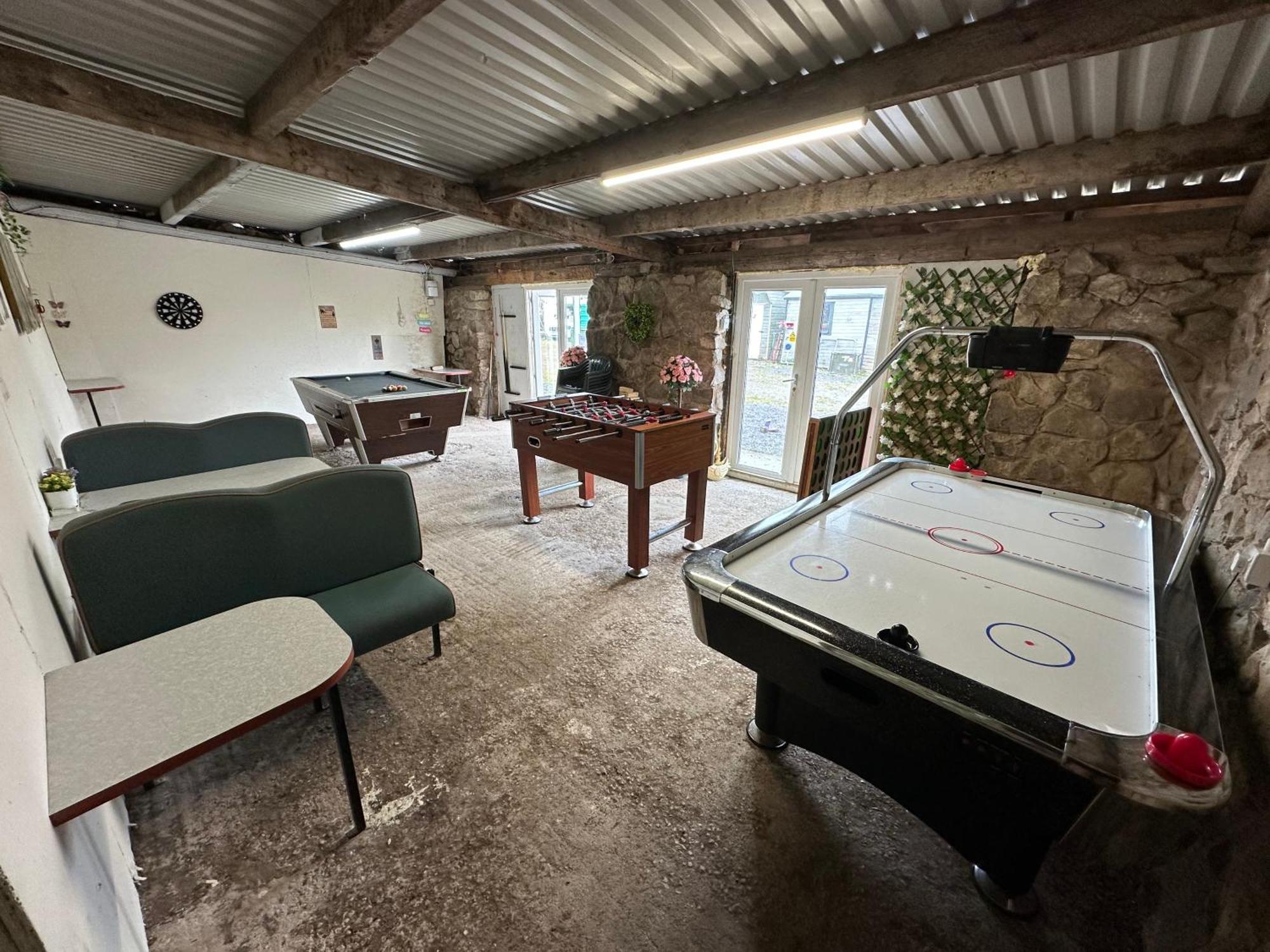 Dwylig Isa Holiday Cottages Rhuddlan Extérieur photo