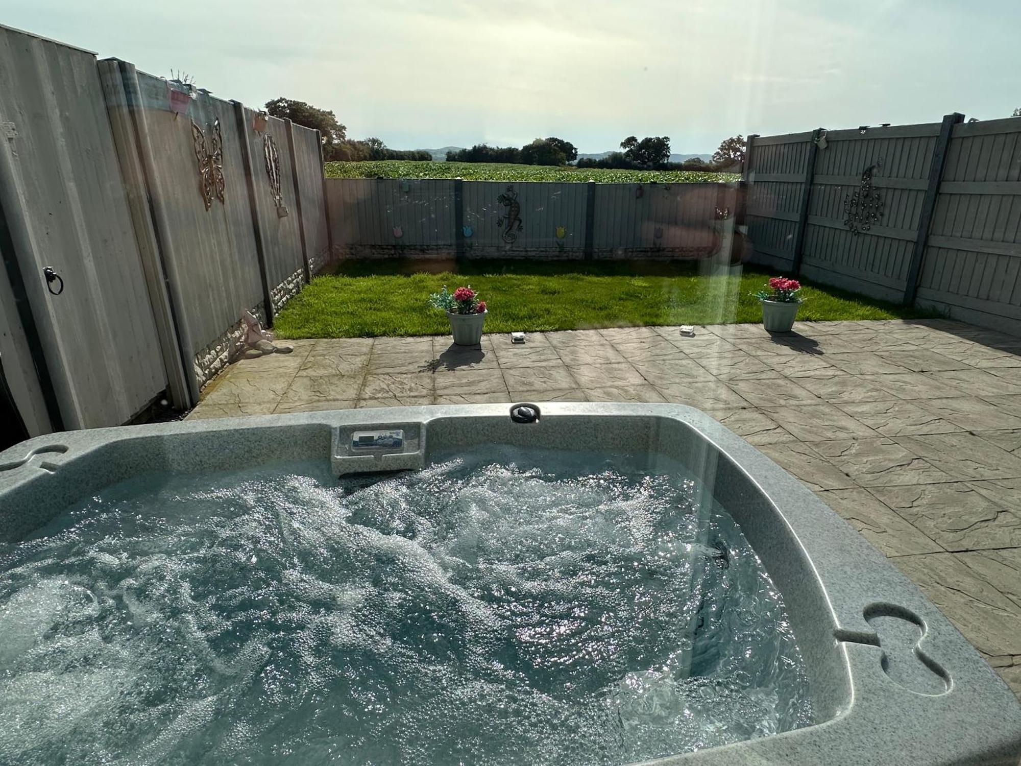 Dwylig Isa Holiday Cottages Rhuddlan Extérieur photo